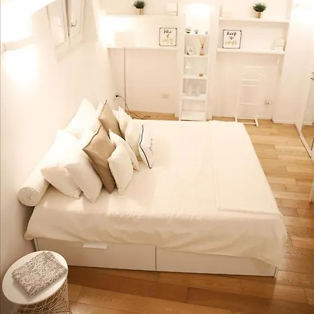 Boutique Apartment *