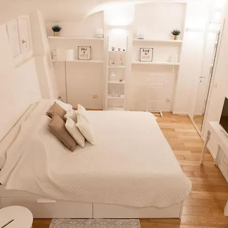 Apartment Boutique