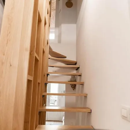 Boutique Apartment *